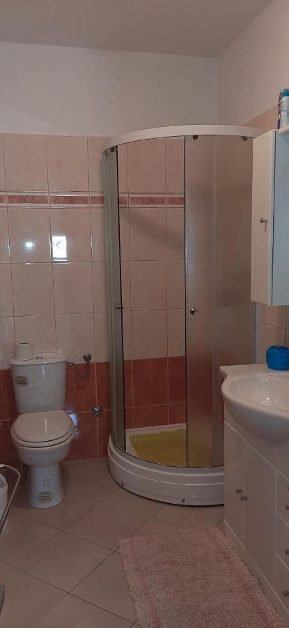 Apartment Rb Omisalj ภายนอก รูปภาพ