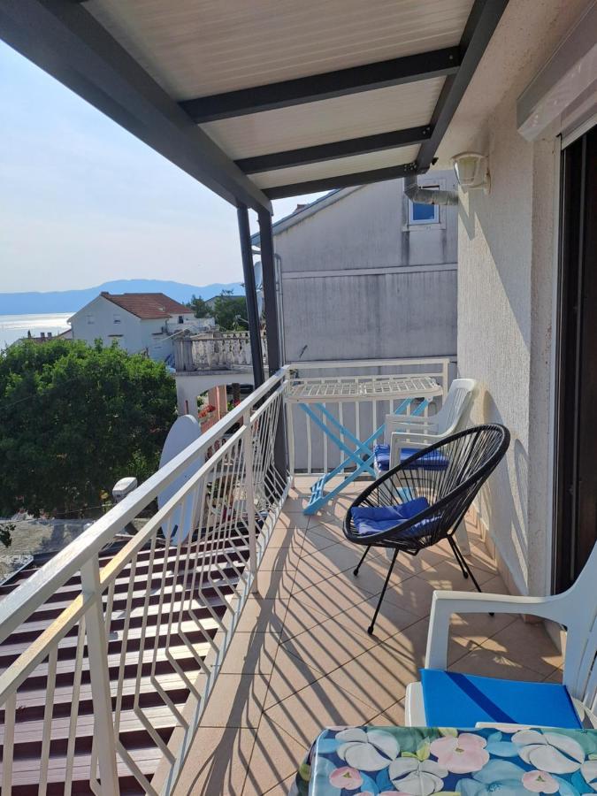 Apartment Rb Omisalj ภายนอก รูปภาพ
