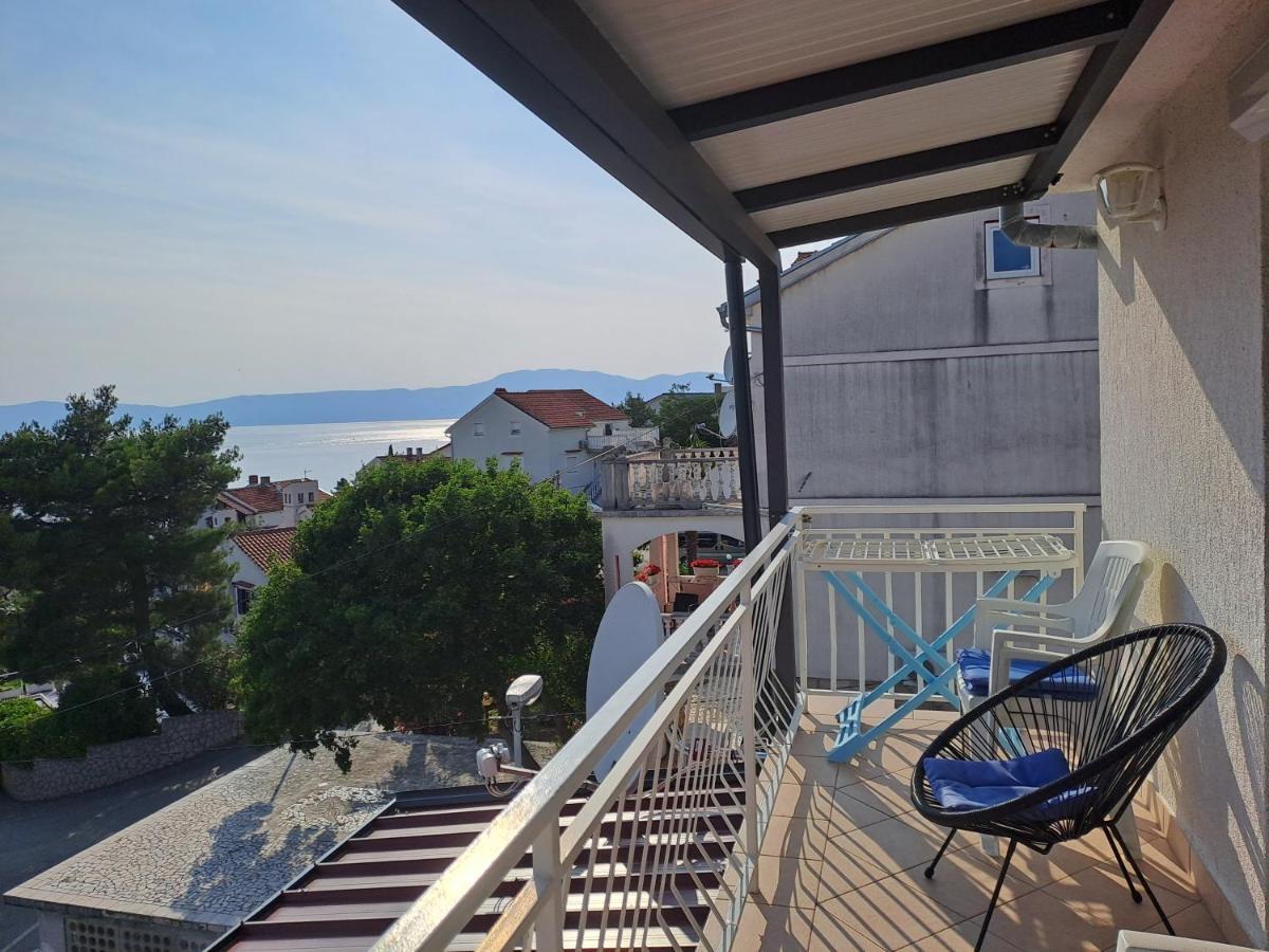 Apartment Rb Omisalj ภายนอก รูปภาพ