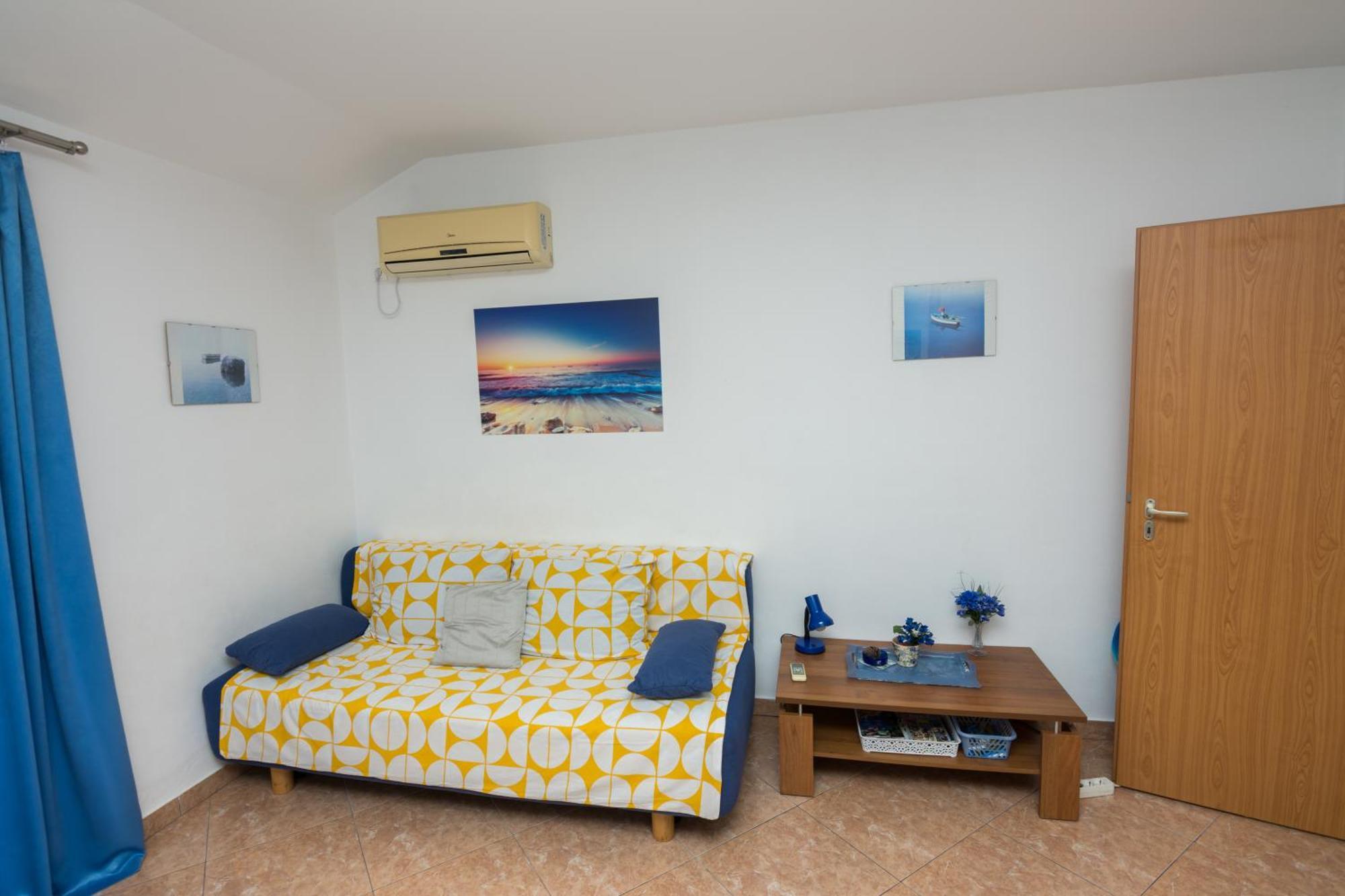 Apartment Rb Omisalj ภายนอก รูปภาพ